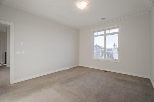 14 Discovery Woods Villas Sw, Calgary, AB - Indoor Photo Showing Other Room