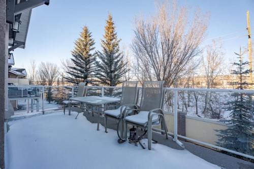 14 Discovery Woods Villas Sw, Calgary, AB - Outdoor