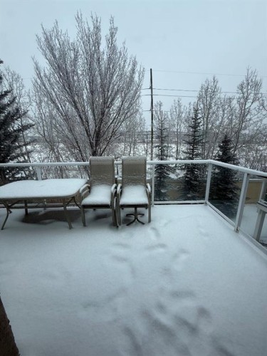 14 Discovery Woods Villas Sw, Calgary, AB - Outdoor