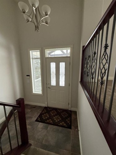 14 Discovery Woods Villas Sw, Calgary, AB - Indoor Photo Showing Other Room