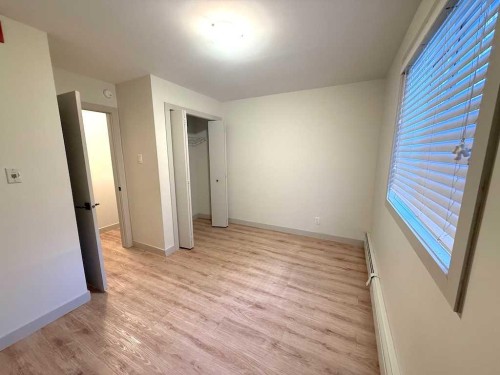 1821 17 Street Sw, Calgary, AB - Indoor Photo Showing Other Room