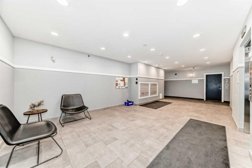 2401-42 Cranbrook Gardens Se, Calgary, AB - Indoor Photo Showing Other Room