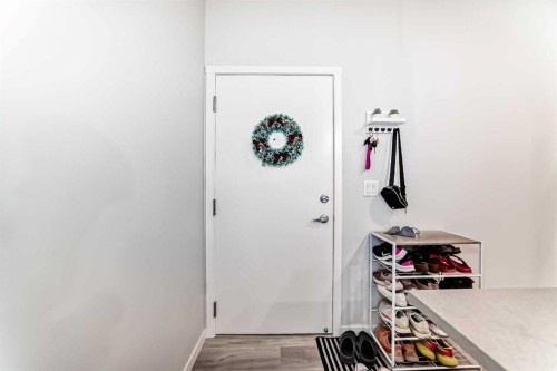 2401-42 Cranbrook Gardens Se, Calgary, AB - Indoor Photo Showing Other Room