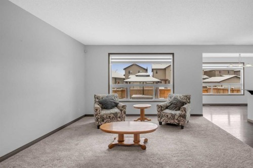 1121 Kingston Crescent Se, Airdrie, AB - Indoor Photo Showing Other Room