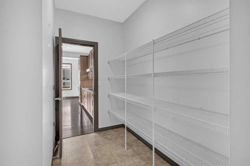 1121 Kingston Crescent Se, Airdrie, AB - Indoor