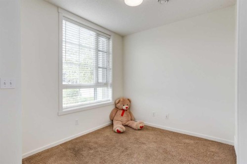 215 Copperpond Common Se, Calgary, AB - Indoor Photo Showing Other Room