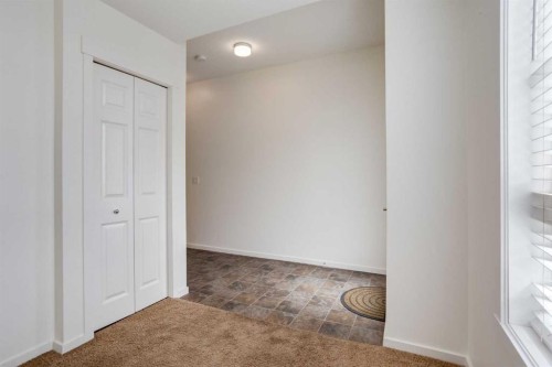 215 Copperpond Common Se, Calgary, AB - Indoor Photo Showing Other Room