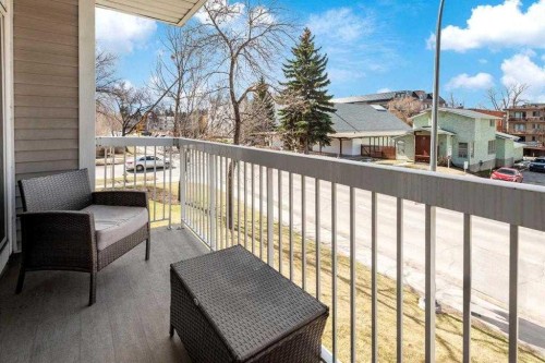 202-540 18 Avenue Sw, Calgary, AB - Outdoor With Balcony With Exterior