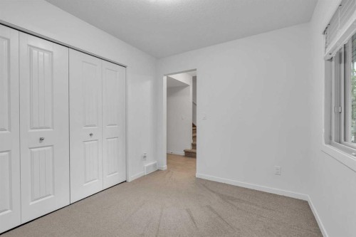 131 Legacy Point Se, Calgary, AB - Indoor Photo Showing Other Room