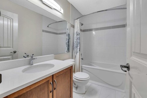 135 Panatella Close Nw, Calgary, AB - Indoor Photo Showing Bathroom
