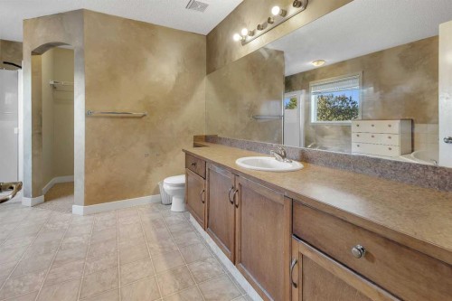 135 Panatella Close Nw, Calgary, AB - Indoor Photo Showing Bathroom