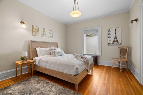 1933 5 Street Sw, Calgary, AB - Indoor Photo Showing Bedroom