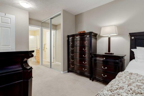 406-99 Westview Drive, Nanton, AB - Indoor Photo Showing Bedroom