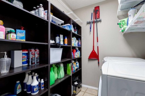 406-99 Westview Drive, Nanton, AB - Indoor