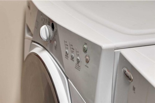 406-99 Westview Drive, Nanton, AB - Indoor Photo Showing Laundry Room