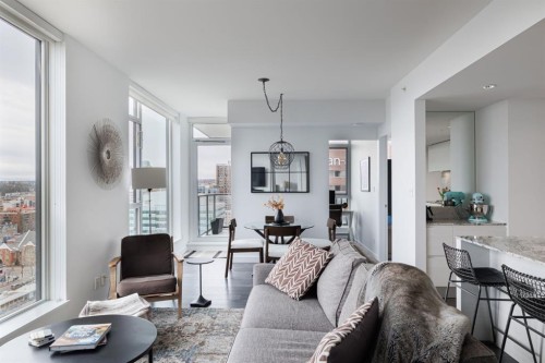 1608-310 12 Avenue Sw, Calgary, AB - Indoor Photo Showing Living Room