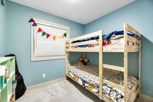 124 Strathcona Circle, Strathmore, AB - Indoor Photo Showing Bedroom