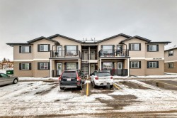 200-8 Bayside Place  Strathmore, AB T1P 0E1