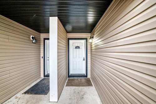 200-8 Bayside Place, Strathmore, AB - Outdoor With Exterior