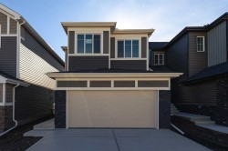 89 Sora Gardens SE Calgary, AB T2A 7Y2