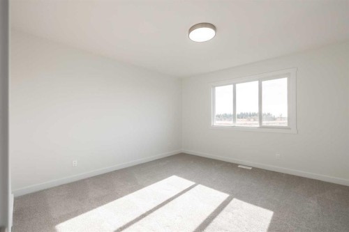 89 Sora Gardens Se, Calgary, AB - Indoor Photo Showing Other Room