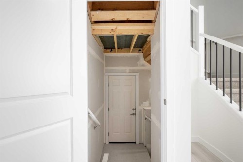 89 Sora Gardens Se, Calgary, AB - Indoor Photo Showing Other Room