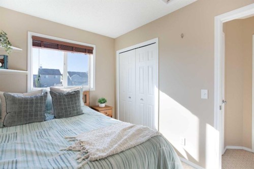 444 Morningside Way Sw, Airdrie, AB - Indoor Photo Showing Bedroom