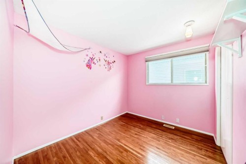 131 Bracewood Road Sw, Calgary, AB - Indoor Photo Showing Other Room