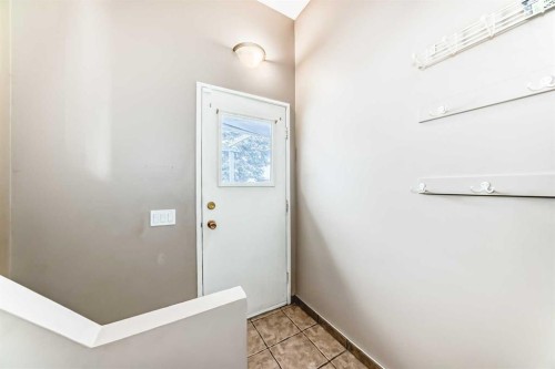 131 Bracewood Road Sw, Calgary, AB - Indoor Photo Showing Other Room