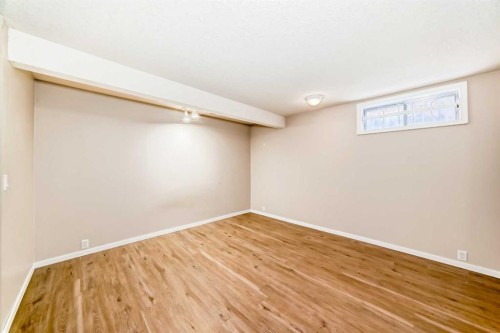 131 Bracewood Road Sw, Calgary, AB - Indoor