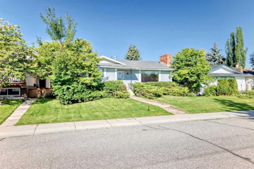 131 Bracewood Road Sw, Calgary, AB - Outdoor