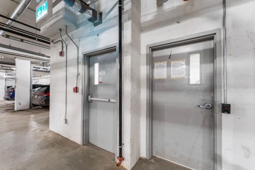1410-33 Carringham Gate Nw, Calgary, AB - Indoor