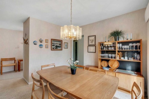 5602 Dalcastle Hill Nw, Calgary, AB - Indoor Photo Showing Dining Room