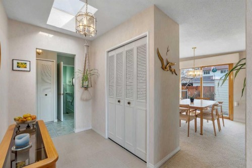 5602 Dalcastle Hill Nw, Calgary, AB - Indoor Photo Showing Other Room