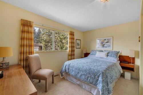 5602 Dalcastle Hill Nw, Calgary, AB - Indoor Photo Showing Bedroom