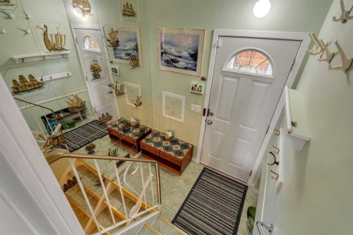 5602 Dalcastle Hill Nw, Calgary, AB - Indoor Photo Showing Other Room