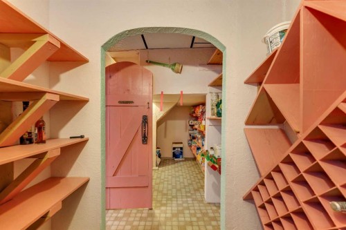 5602 Dalcastle Hill Nw, Calgary, AB - Indoor Photo Showing Other Room