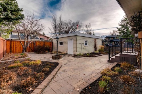 5602 Dalcastle Hill Nw, Calgary, AB - Outdoor