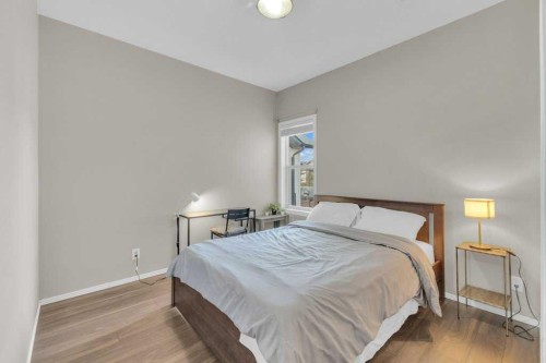 8 Horne Close, Sylvan Lake, AB - Indoor Photo Showing Bedroom