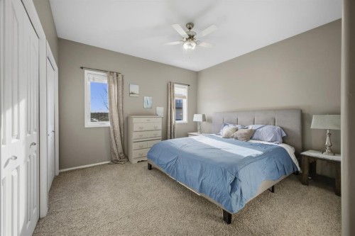 8 Horne Close, Sylvan Lake, AB - Indoor Photo Showing Bedroom