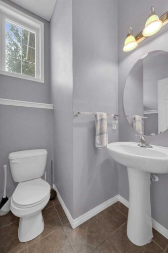 126 Windstone Avenue Sw, Airdrie, AB - Indoor Photo Showing Bathroom