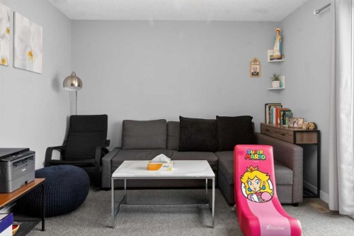 22-6100 4 Avenue Ne, Calgary, AB - Indoor