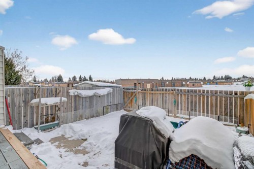 22-6100 4 Avenue Ne, Calgary, AB - Outdoor