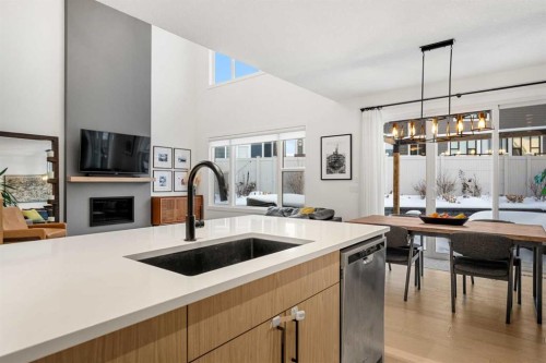 271 West Grove Point Sw, Calgary, AB - Indoor Photo Showing Kitchen