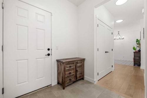 271 West Grove Point Sw, Calgary, AB - Indoor Photo Showing Other Room