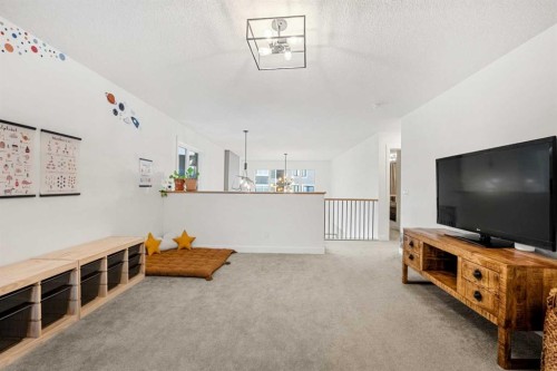 271 West Grove Point Sw, Calgary, AB - Indoor