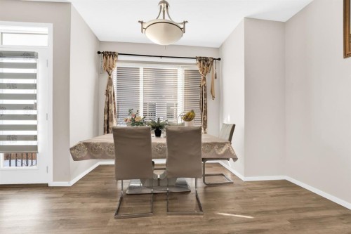 113 Cityline Square Ne, Calgary, AB - Indoor Photo Showing Dining Room