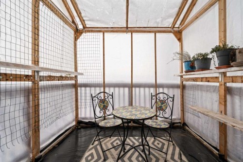 9473 Hidden Valley Drive Nw, Calgary, AB - Indoor Photo Showing Other Room