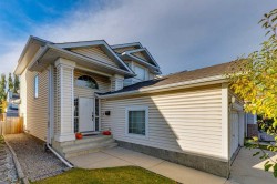 33 River Rock Crescent SE Calgary, AB T2C 4J4