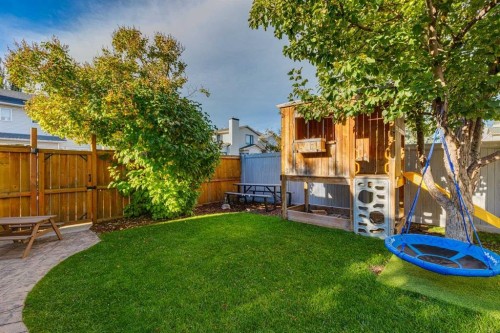 33 River Rock Crescent Se, Calgary, AB - Outdoor